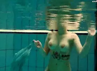 petite brunette babe dasha bathing underwater at beach shower naked wet outdoor 😍