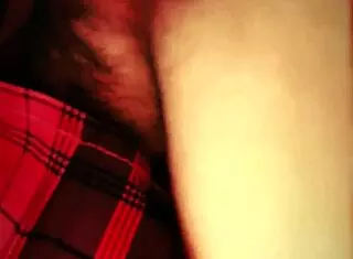 骚妹卧室独处猛玩小穴