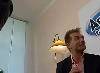 Autsch, der dildo deal mit Karina?