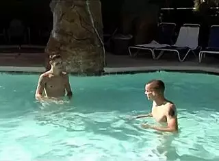 Want blowjob and anal on the beach?