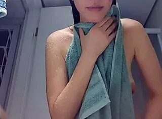 i rubbed my pussy in bath