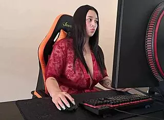 Latina Wife Sells Car To Buyer