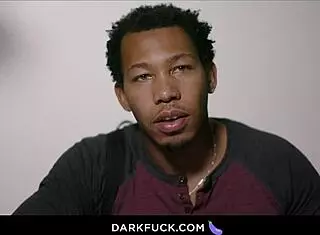 最愛學生來上課被大黑屌幹