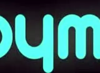 i'm watching this stunning teen beauty masturbate with toys and her tight wet pussy