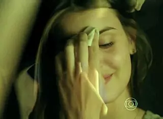 I need the name of that teen model actress