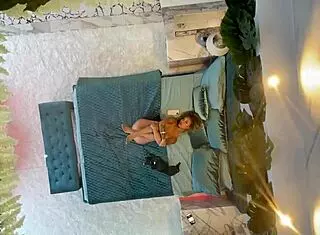 i love watchin monika fox posin naked, her piercd nipples n fake tits lookin hot on da bed