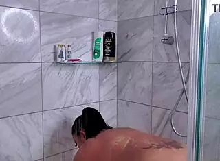 Watch Maxine Wash Up Her Perfect Body