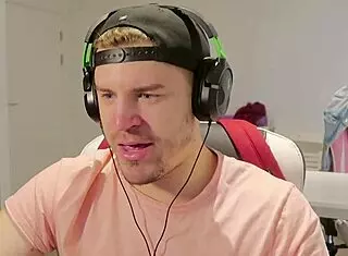 Want to escape jail? Flash tits and ride lesbians