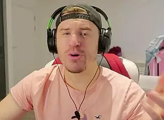 Want to escape jail? Flash tits and ride lesbians