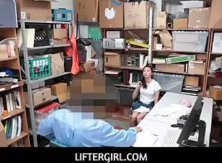 Liftergirl - fuck me but please dont tell my stepdaddy that im a thief 😘