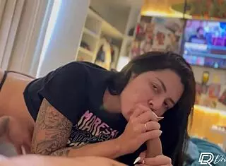 i'm fucking that married babe hard, she loves it when i suck her wet pussy