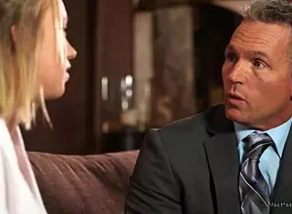 i'm massagin' my ex-boss wit oil and givin' him a blowjob