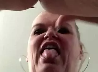 Jenna Jaymes Performs Freaky Assfucking And Cumshot