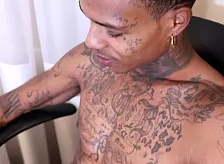 Round 1 sucking ralph whoren before gangbang