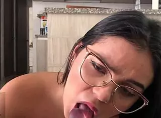 Quiero Pecar Contigo in Sultry Colombian POV Flashing