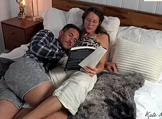 读色情书激起做爱Kate Marley