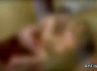 天呐火辣女同模特疯狂扩张拳交屁眼！😲