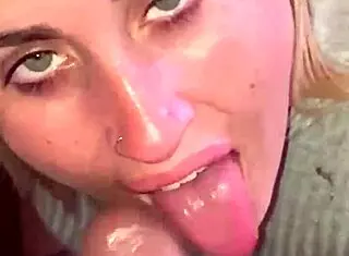 Blonde slut performs deepthroat for 10 minutes, loving the dick