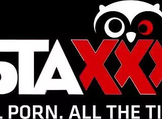 Jennifer White Takes Rough Face Fucking in Hardcore Scene