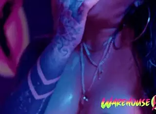 inked babe relaxes with self-pleasure in the bathtub