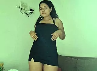 indian 18 year old showing her pussy and big ass 😍