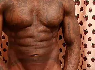 巨黑毛屌崇拜哈利路亚·约翰逊的无政府狂欢？