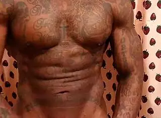 巨黑毛屌崇拜哈利路亚·约翰逊的无政府狂欢？