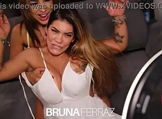 Bruna Ferraz E Belinha Baracho - Live Sensual Fazendo Tudo Que Vocês Pedir Completo No Red