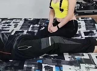 pillados por padrastro en hentai anime voyeur handjob