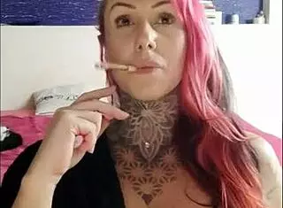 Garota Sensual Fumando E Provocando - Smoking Fetish