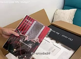 Threesome with courier and tantaly doll