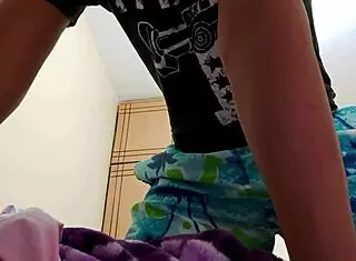 real guy learns to turn gay in tutorial