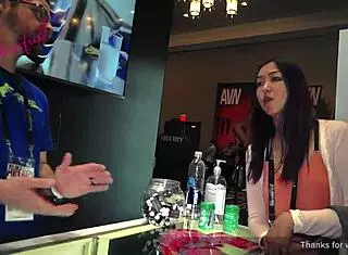 Walk AVN expo with Lexi Mansfield