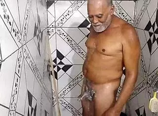 Gugu Da Sunga Dancing In Bathroom With Hard Cock
