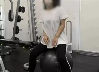 Reunited with ex-girlfriend after long time, atmosphere good, ended up having sex 😊