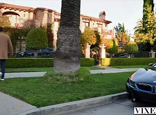 Vixen Sly Grifter Lulu and partner get into good trouble