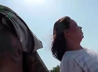 cute latina on the beach that saw me and came right away