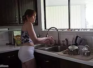 Cute Shaved Wife Shows Big Ass in Sexy Lesson