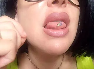 Chantal is your sexy giantess stepmom 😏 punished in lesbian action