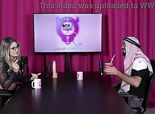 Beautiful blonde in lingerie gives blowjob and gets pussy licked 😘