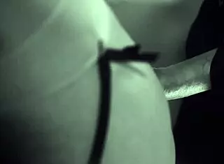 milf explores darker side with quick fucking 😈