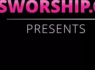 Hot Lesbian Teen 18+ Interrupts Friend In Shower For Intense Scissoring!