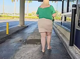 stranger eats my pussy in parking lot