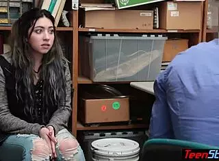 LP officer bangs curvy teen thief stepdaughter over office desk