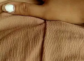 i'm gonna masturbate my horny pussy while bf is away