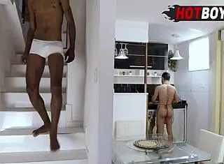 fodendo com meu macho na cozinha, monster cock