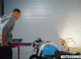 巨屌修理工上门给客户独特服务 - Jayden Marcos & AJ Sloan