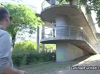 活泼拉丁娜为钱深喉