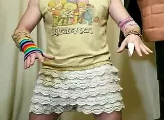 I enjoy a sexy dancefloor workout with horny amateurs in pov