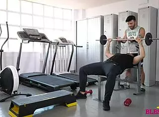 和magic javi、kike gil第一次健身房狂干